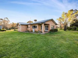 51 Coach Road, Winton