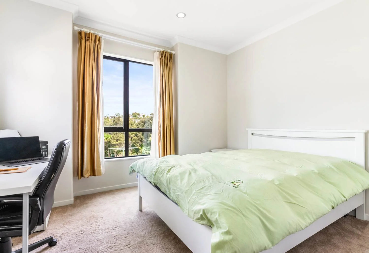 40 Silver Moon Road, Albany, North Shore City, 5 Bedrooms, 4 Bathrooms, House