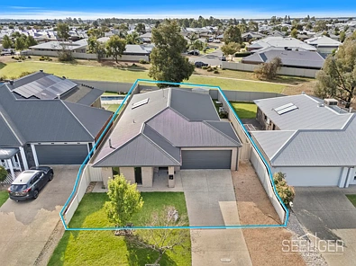 Yarrawonga 3房  Quality-Built Home with Dual Living Areas in Prime Yarrawonga Location