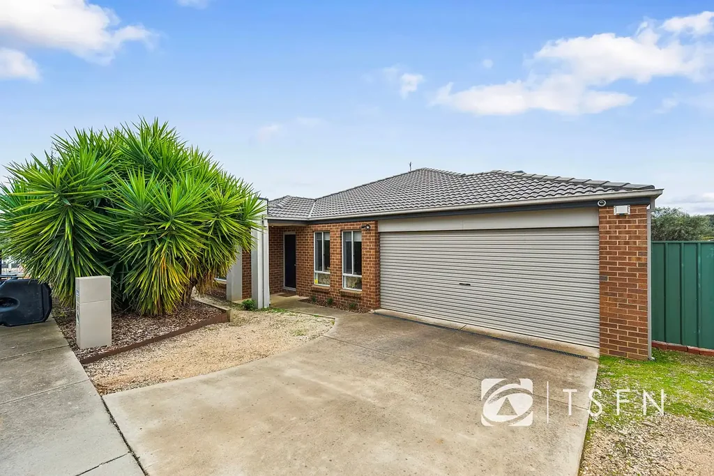 Kangaroo Flat 4chambre Modern Family Living with Space, Style & Exceptional Convenience