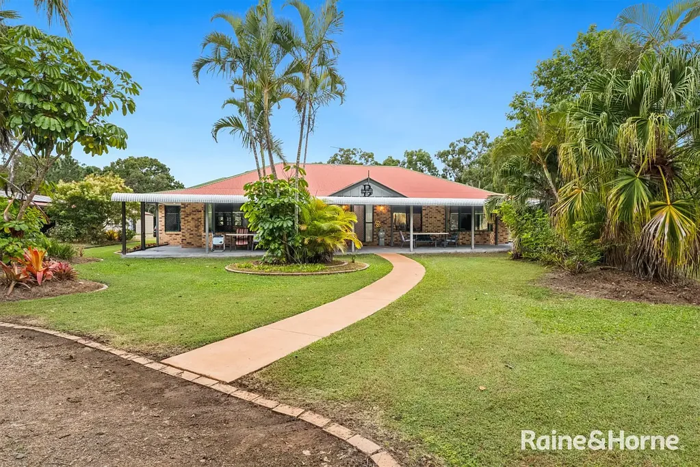 Dundowran 5部屋 2 Houses on acreage equals the Ultimate Family Estate