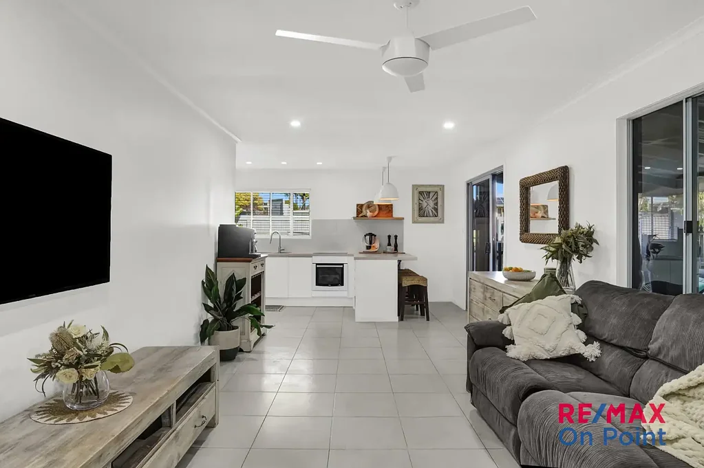 14 Strachan Road, Victoria Point, QLD 4165