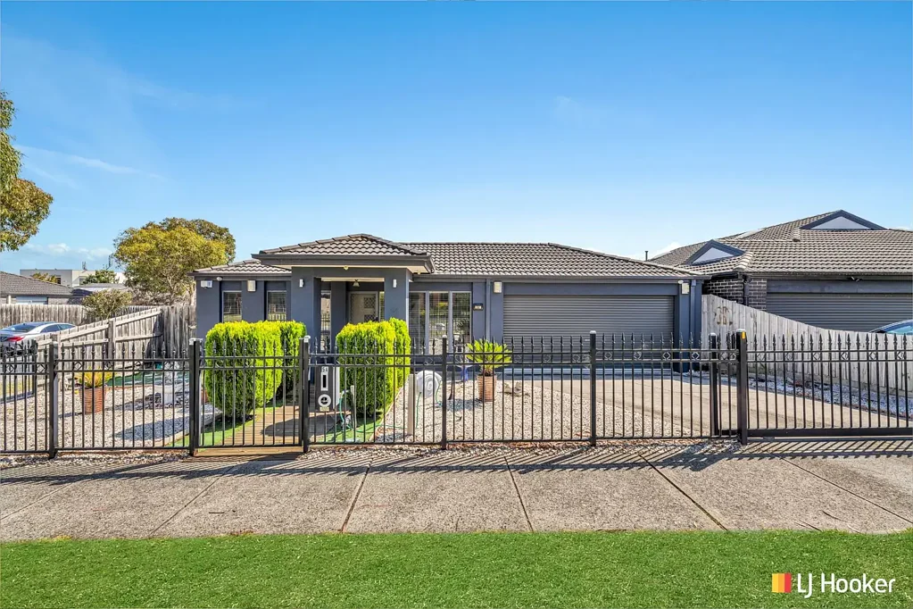 54 Herbert Road, Carrum Downs, VIC 3201