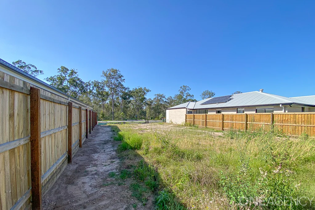 106 Bloomfield Esplanade, South Maclean, QLD 4280