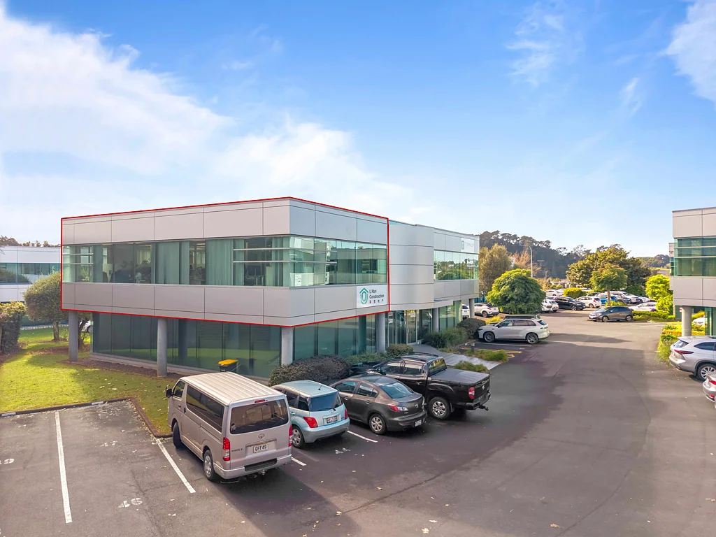 Albany  Quality 155sqm office with exceptional parking