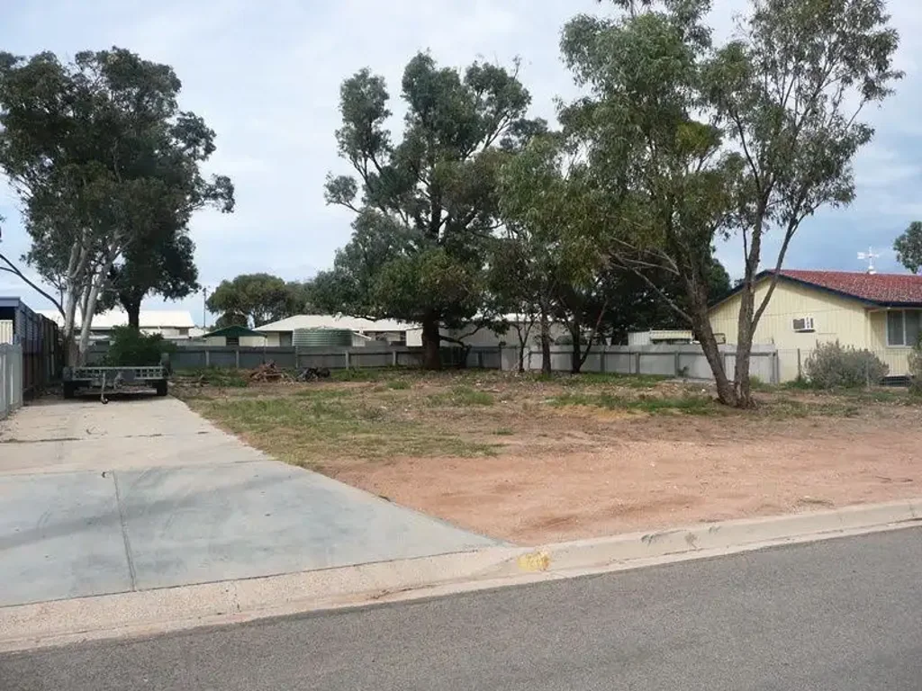12 Mueller Street, Ceduna, SA 5690