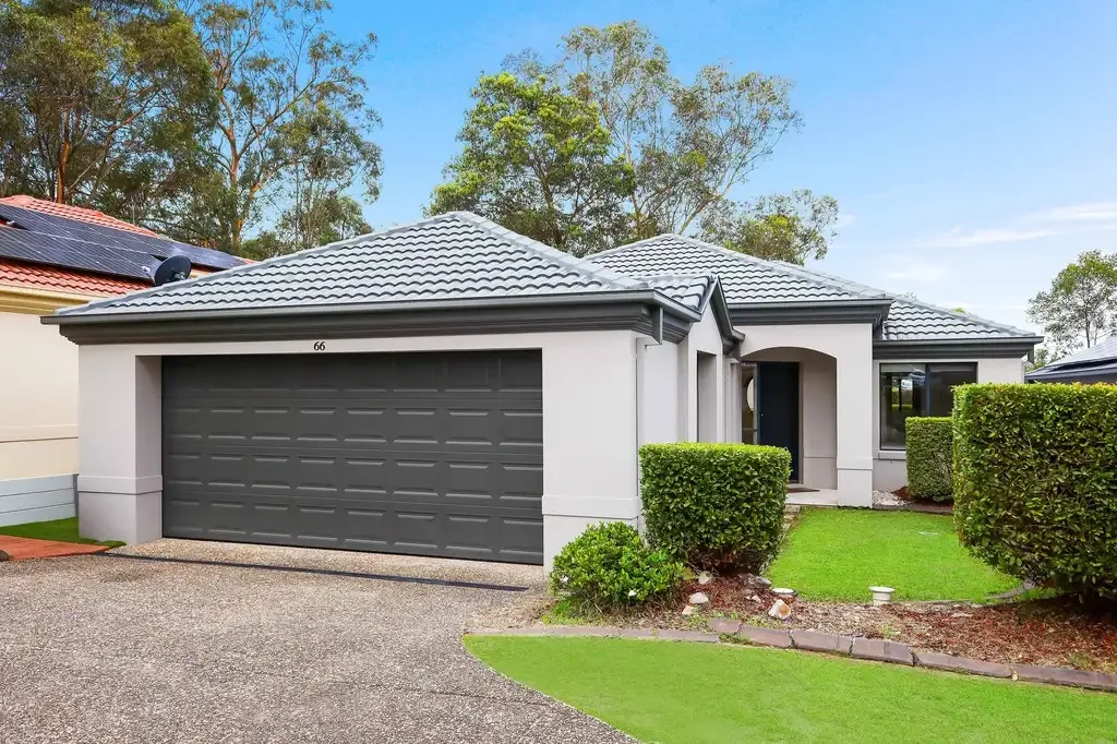 Mudgeeraba 3ਬੈੱਡਰੂਮ Immaculate Single-Level Villa – Secure Low-Maintenance Lifestyle