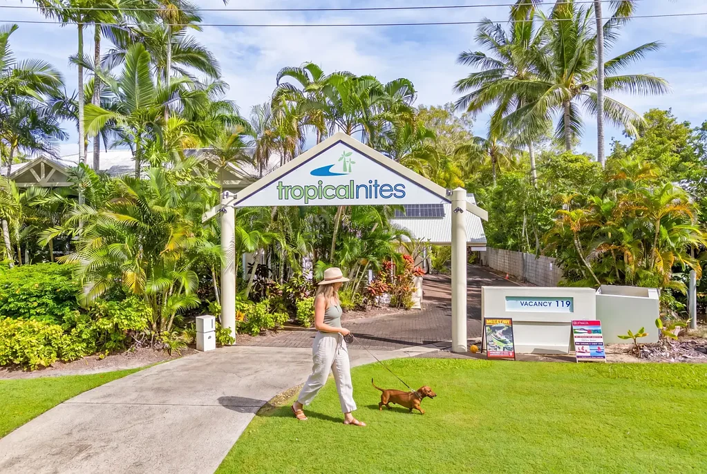 Port Douglas 3Moenga RESIDENTIAL FREEDOM & RESORT LUXURY