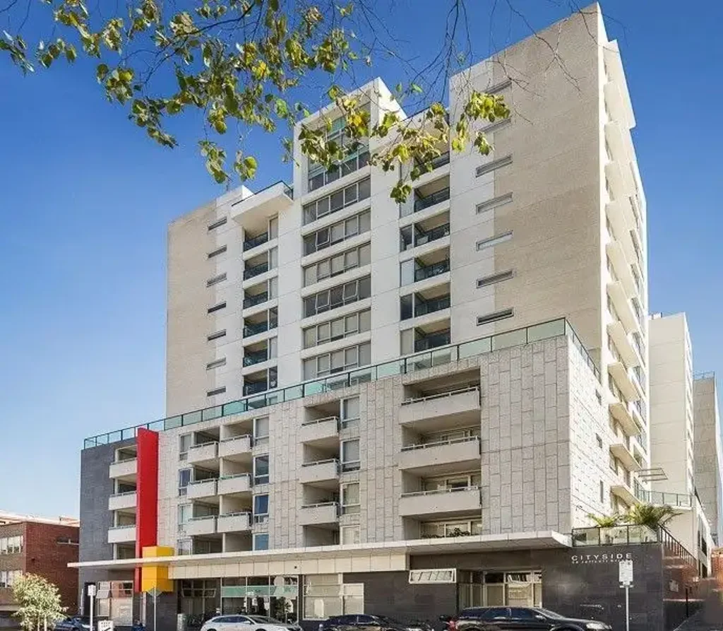Spacious One-Bedroom Plus Study Apartment in Prime CBD Location