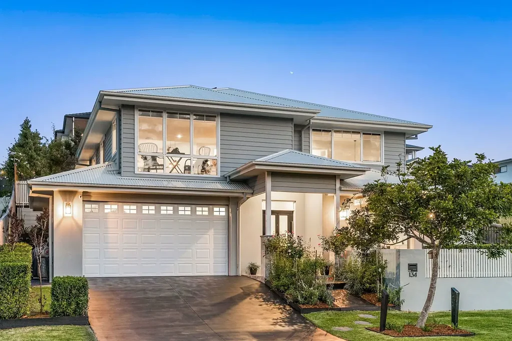 Port Macquarie 4房  Modern Living with a Leafy Outlook