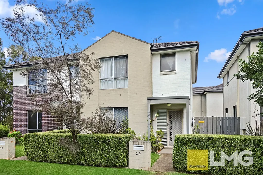 Auburn 3Phòng ngủ Great Opportunity in the Popular Ashgrove Estate