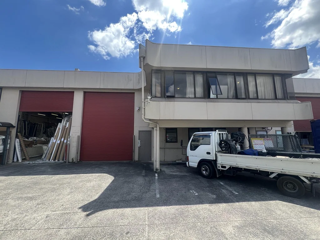 East Tamaki Functional 370sqm industrial unit –  East Tamaki