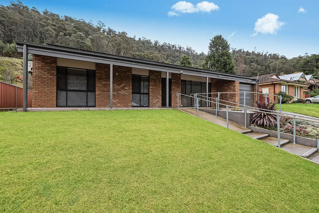 Lithgow 3房  Elevated position with a peaceful outlook