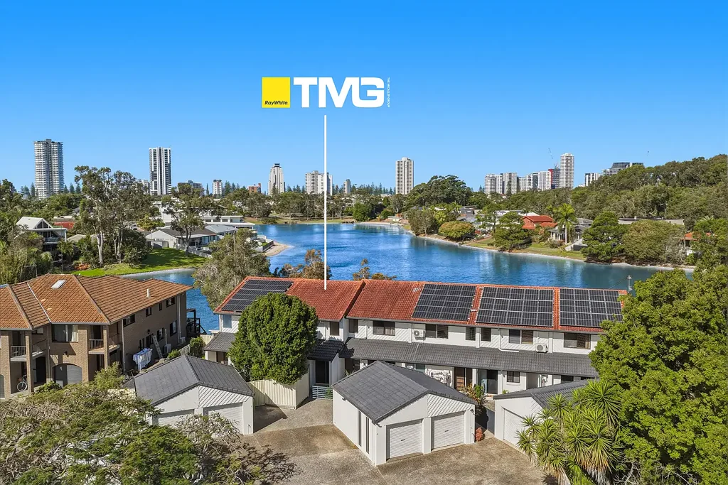 Burleigh Waters 2Kwarto Renovated Waterfront Living In The Heart Of Burleigh Waters