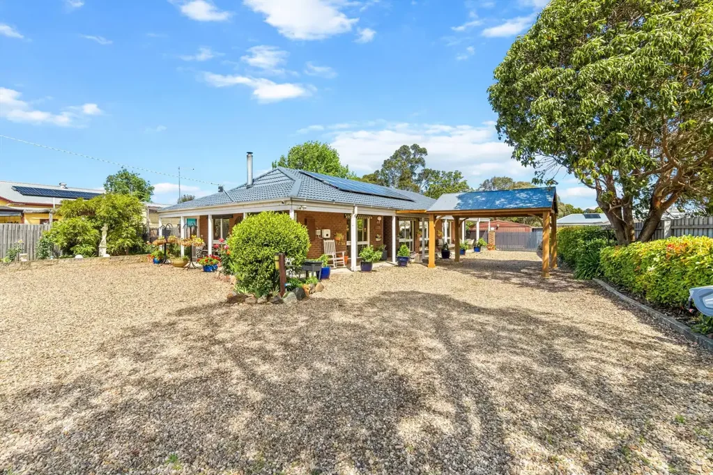 12 Fitzroy Street, Stratford, VIC 3862