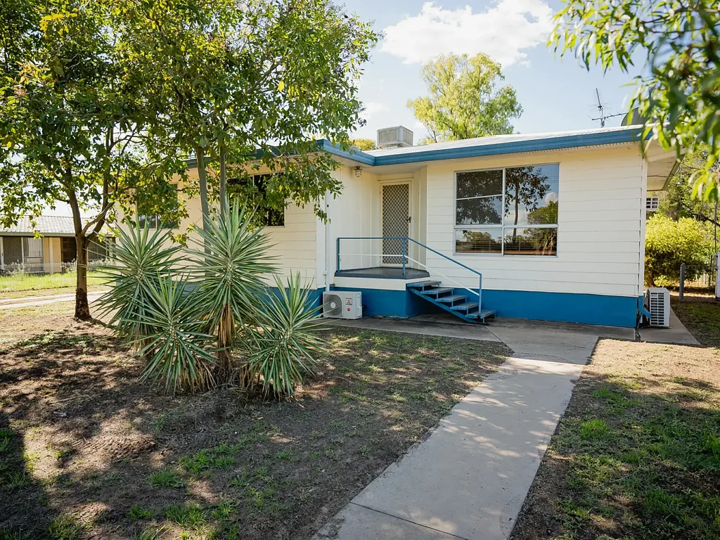 57 Taylor Street, Roma, QLD 4455
