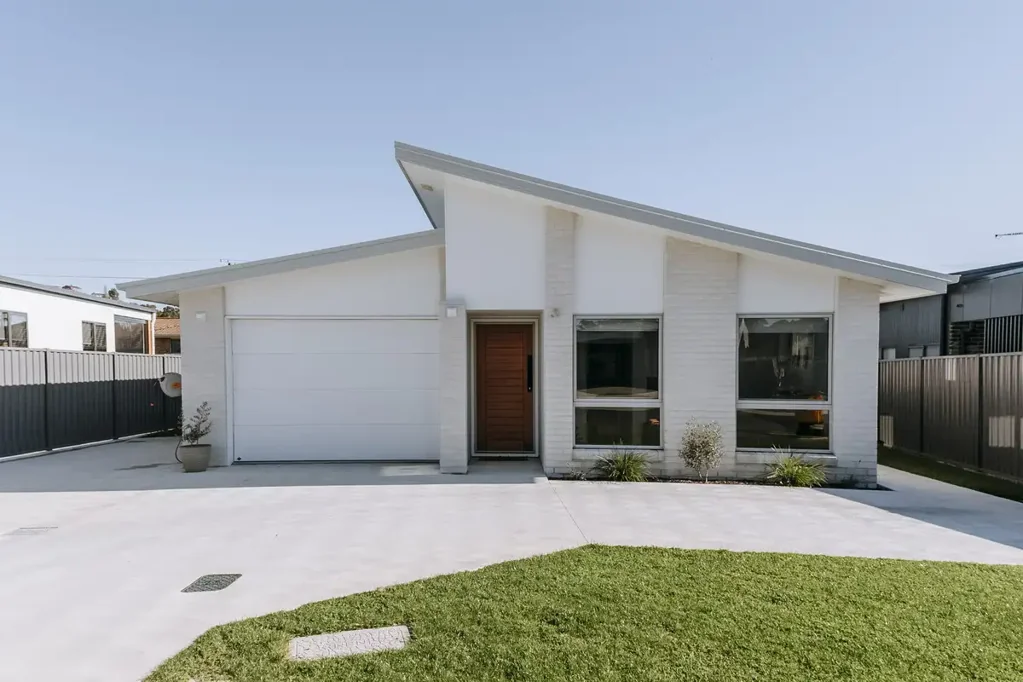 Ulverstone 3房  Modern Elegance in a Quiet Cul-de-Sac Setting