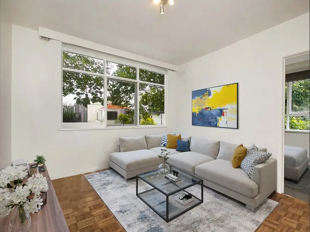 First floor, top location, leafy vistas