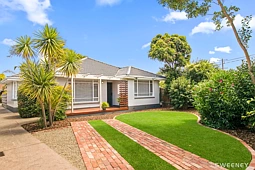 19A Dove Avenue, Altona