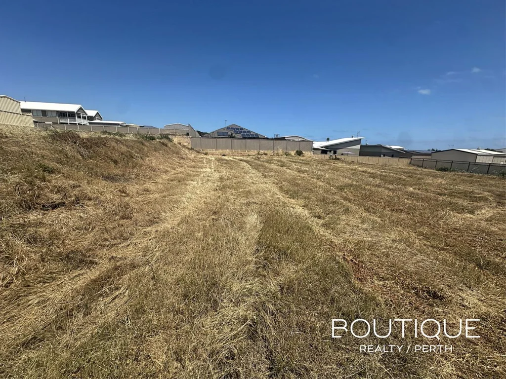 12 Gregory Pass, Port Denison, WA 6525
