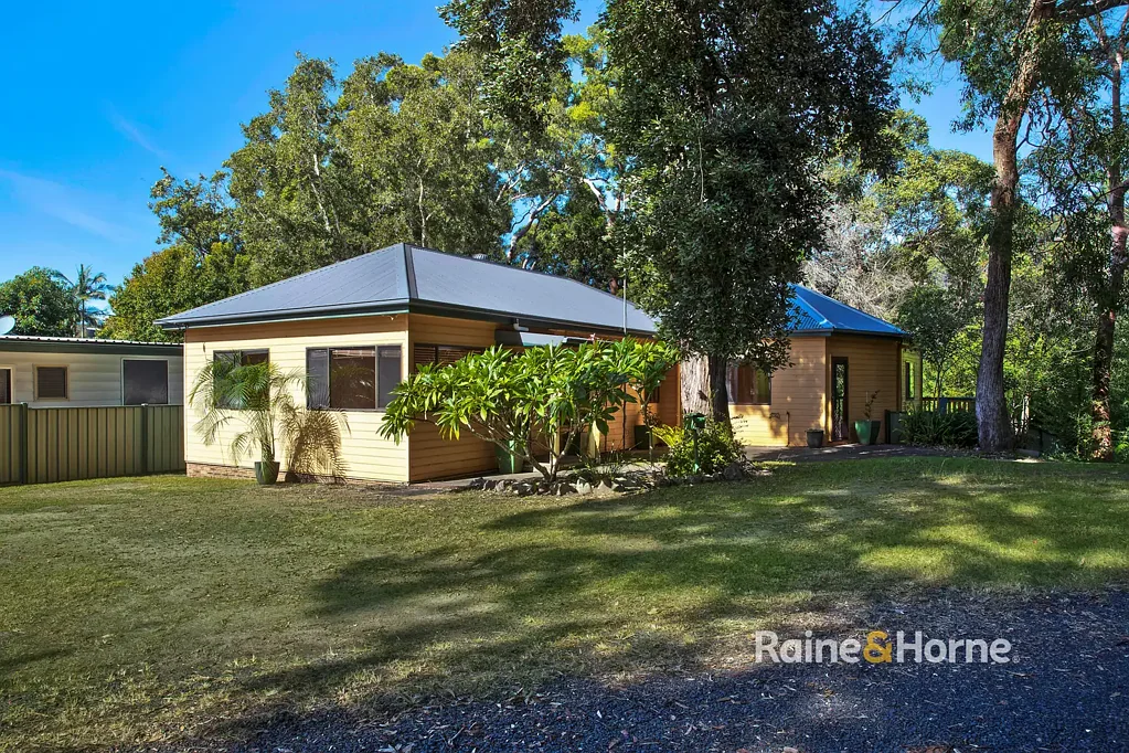 1 Myola Road, Umina Beach, NSW 2257