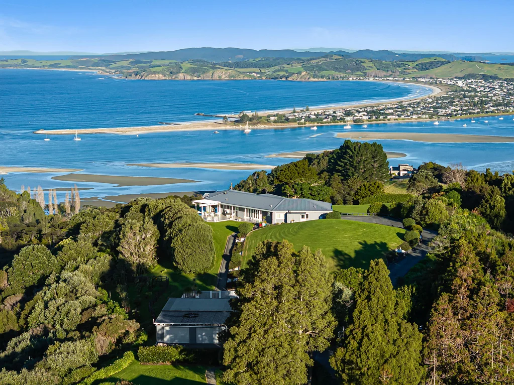 Matakana 4બેડરૂમ Hawks Nest: "The most breathtaking views on the Matakana Coast"