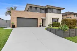 6 THE CEDARS AVE, Pitt Town