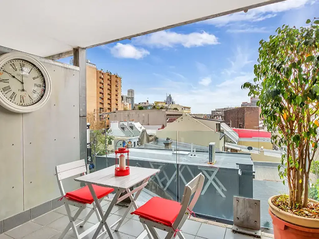 Fully furnished in the heart of Darlinghurst