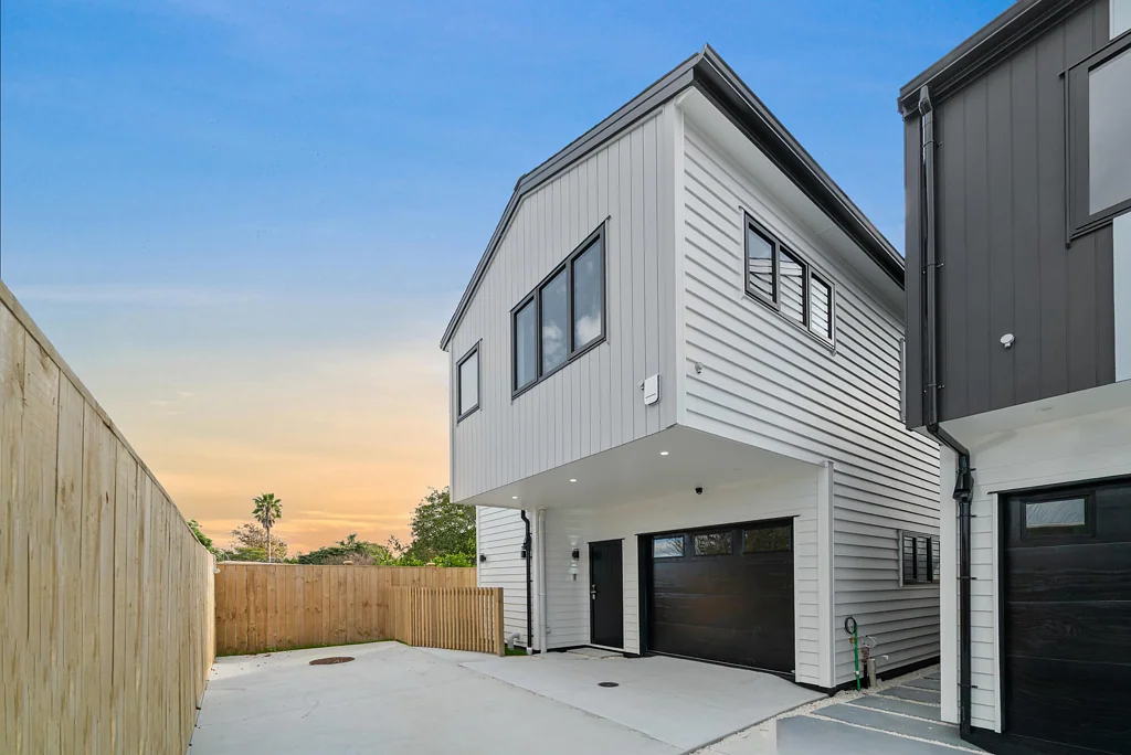 Manurewa 3房  Standalone Brand-new Home with Garage