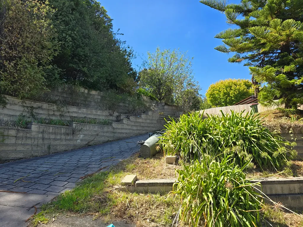 Mooroolbark Land with a View