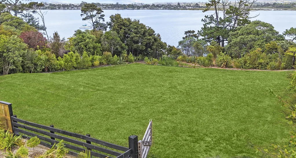 Paremoremo Offers above 1 million - Geotech available