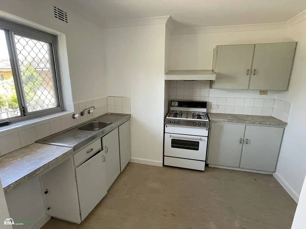 Newly renovated unit!