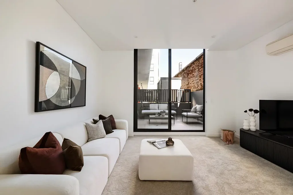 Lewisham 1ਬੈੱਡਰੂਮ Chic split-level apartment with private courtyard