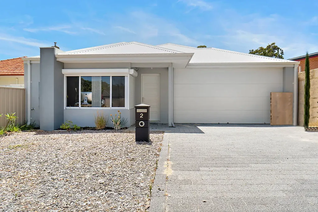 2 Ferdinand Crescent, Coolbellup, WA 6163