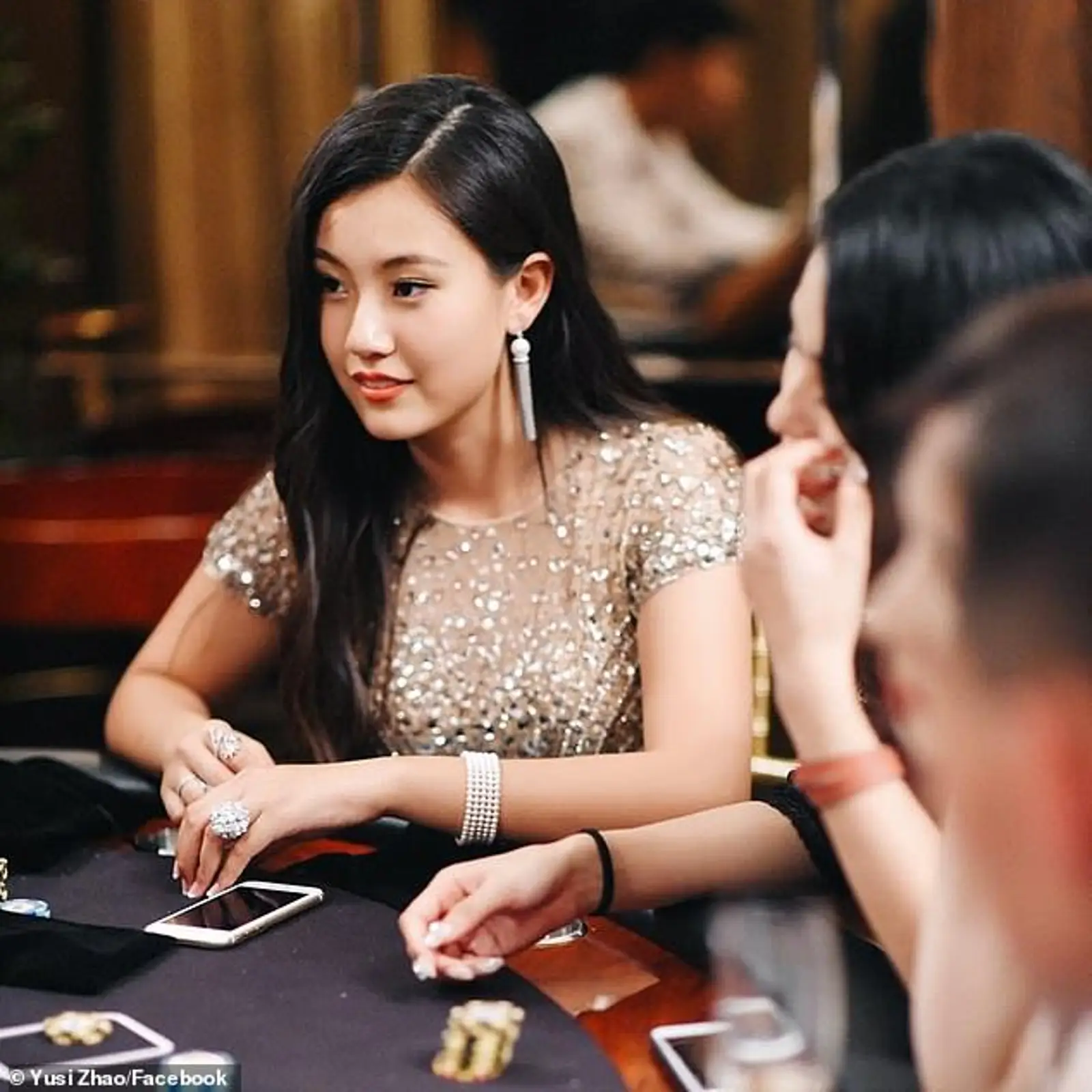 新西兰18岁华人少年挺进斯坦福,富家女花了650万美金还是被开除…