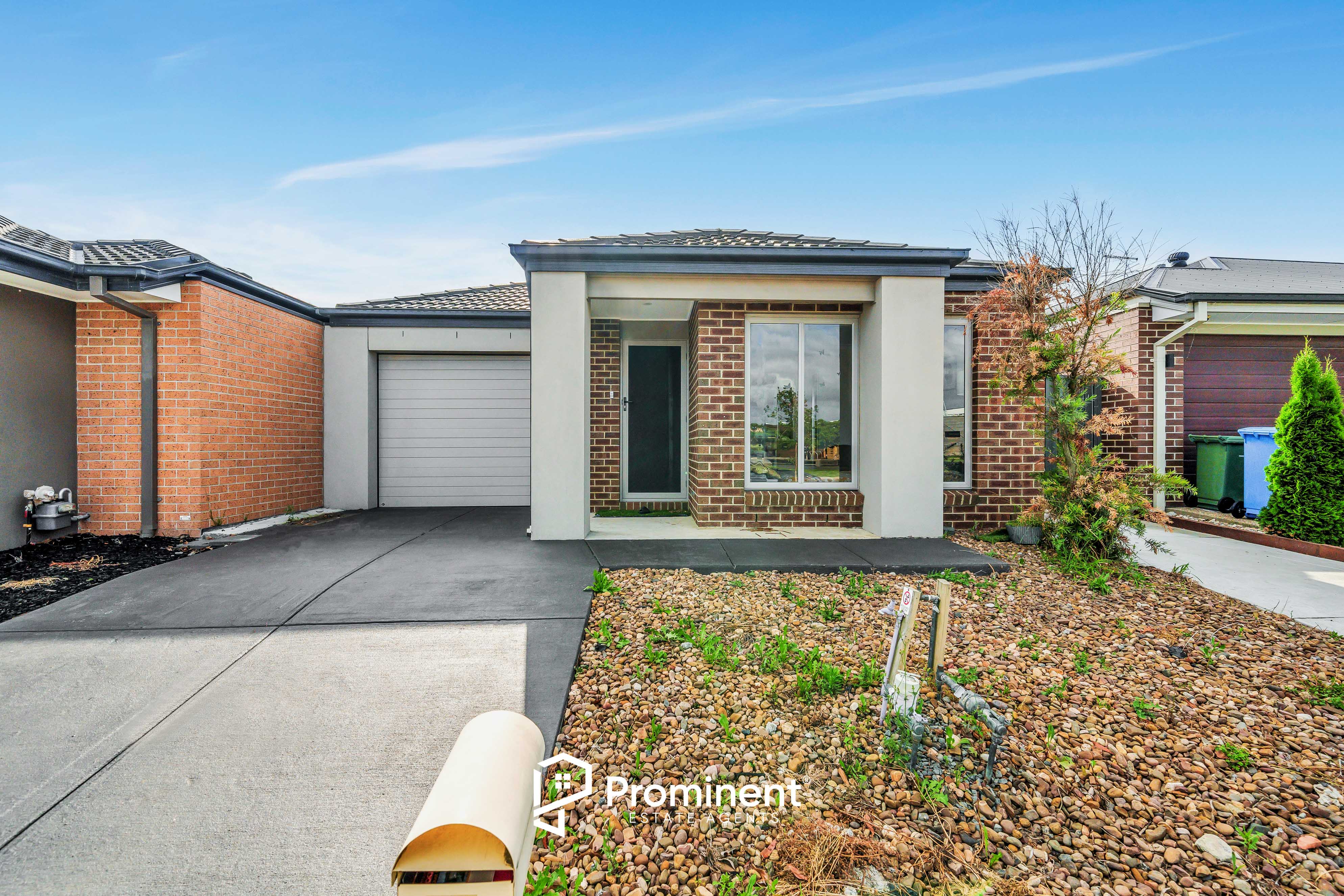 28 PARKHURST DR, CRANBOURNE EAST VIC 3977, 0 chambres, 0 salles de bain, House