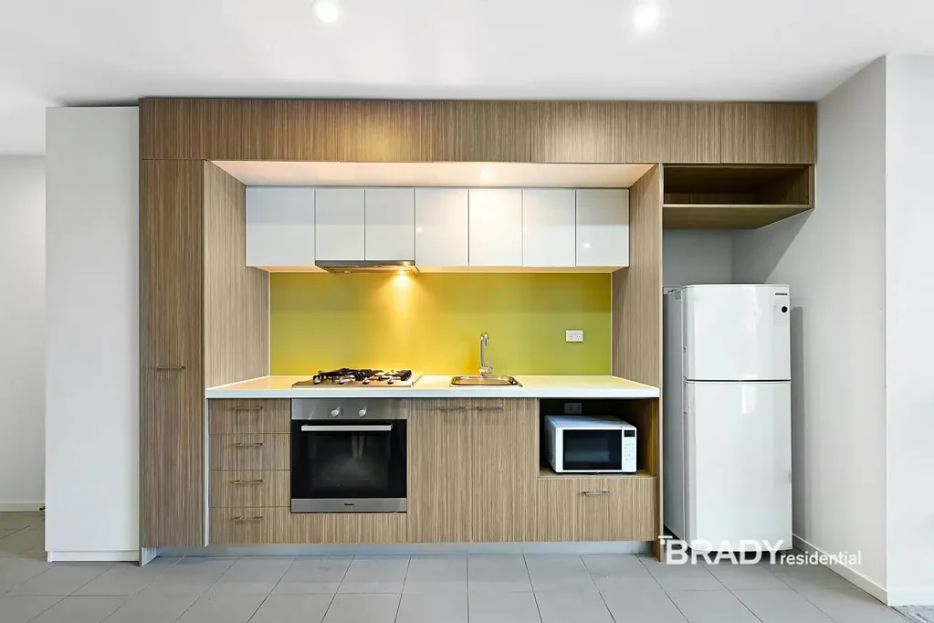 FURNISHED CITY CENTRAL TWO-BEDROOM APARTMENT!