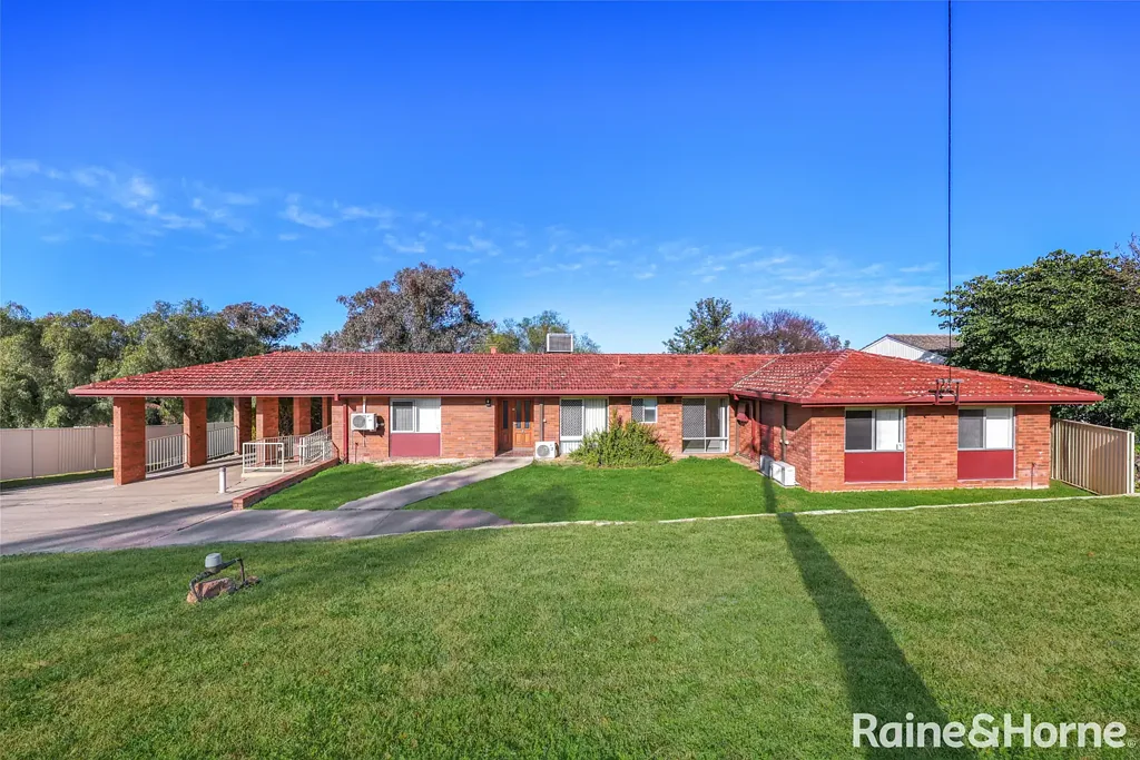 43 Johnston Street, Tamworth, NSW 2340