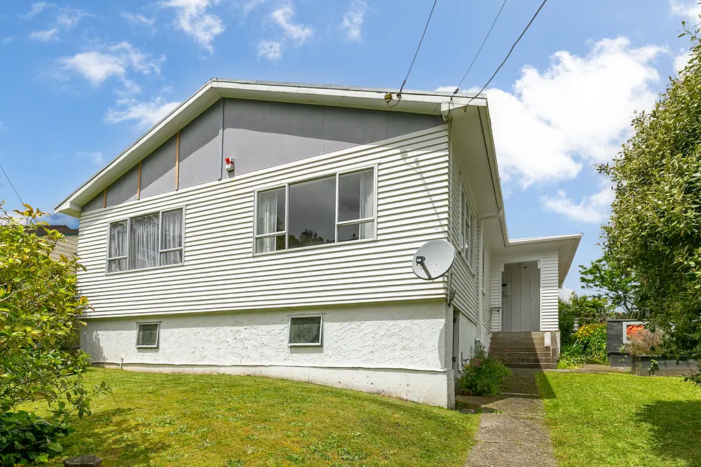 18 Sunshine Avenue, Karori, Wellington
