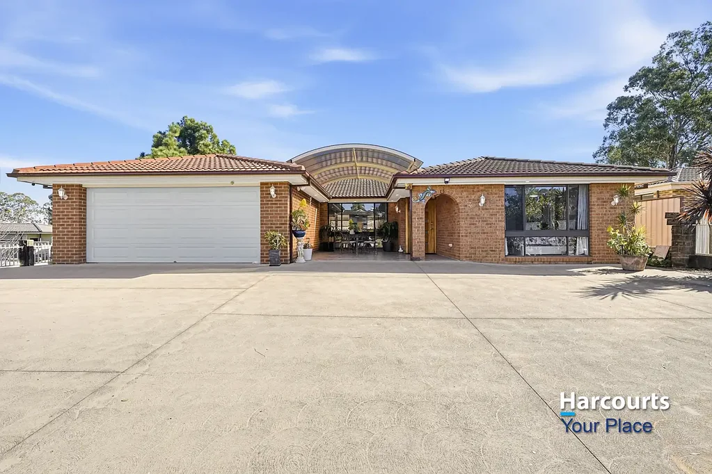 Minchinbury 5Kwarto Modern Five-Bedroom Family Home with Two Ensuites
