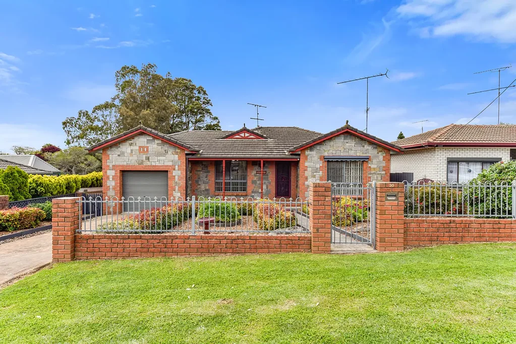 Mount Gambier 3房  IDEAL FOR A YOUNG FAMILY OR INVESTMENT OPPORTUNITY