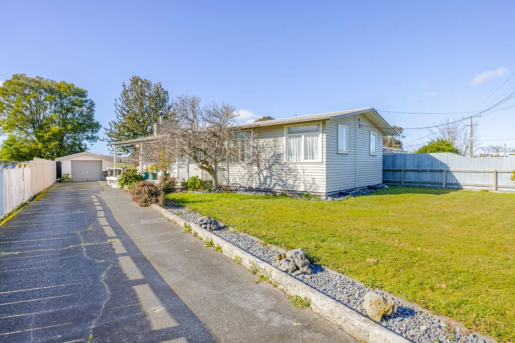 Waipukurau and Surrounds 4chambre Summer here we come!