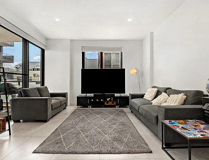 13/10-16 Station Street, Thornleigh, Upper North Shore, 2 Schlafzimmer, 2 Badezimmer, Apartment