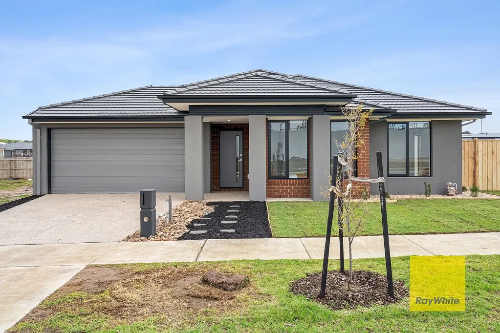 2 Catania Close, Waurn Ponds, VIC 3216