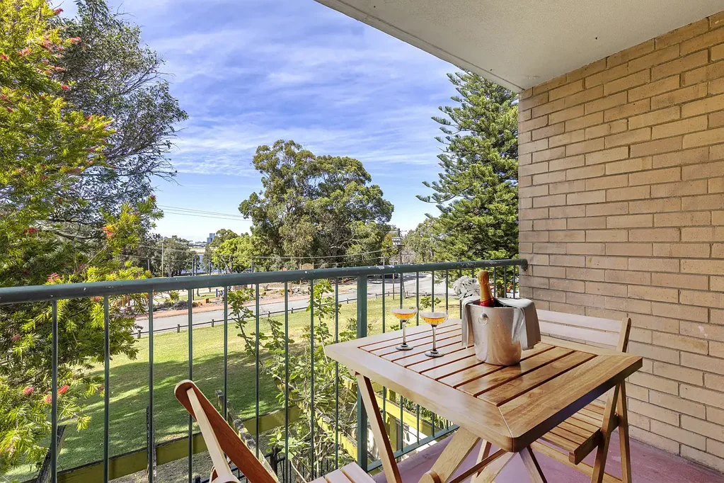 40/2 Bardon Place, Maylands, WA 6051