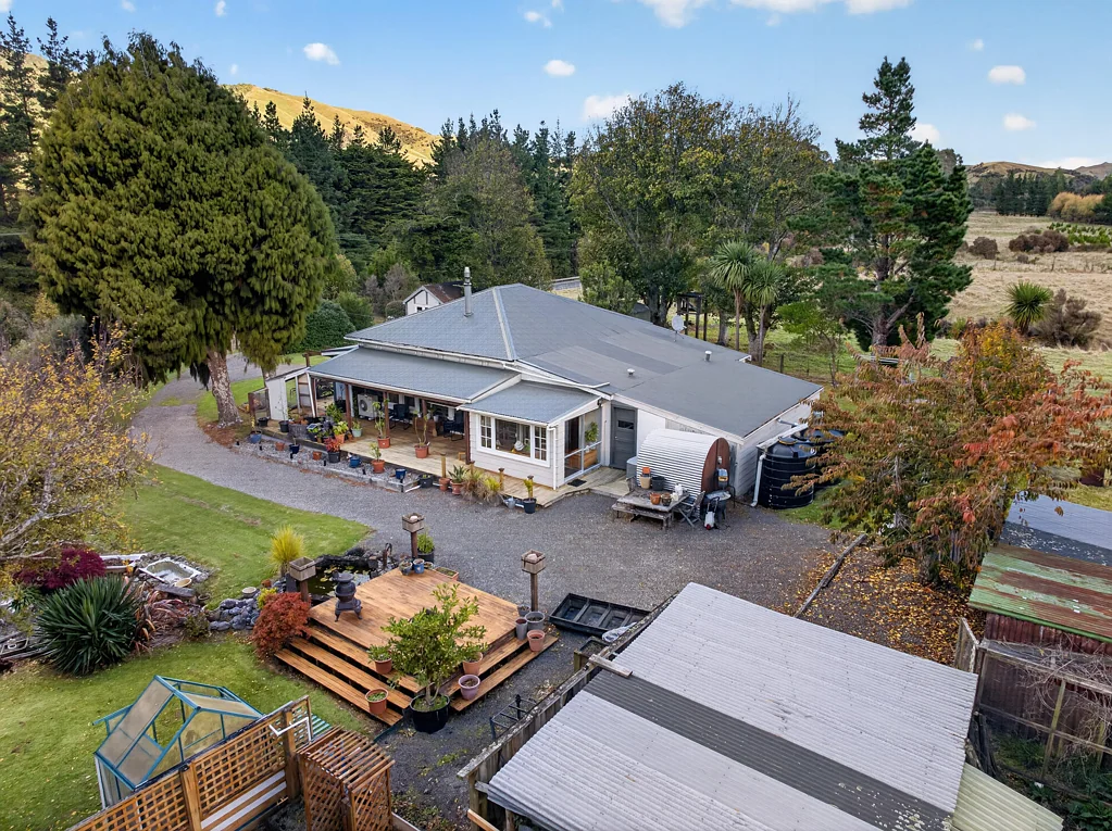 Kiriwhakapapa 3 Slaapkamer Country Living with Character and Soul