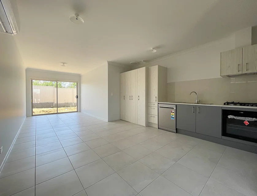 25b Softwood Street, Spring Farm, Macarthur Region, 1房, 1浴, House