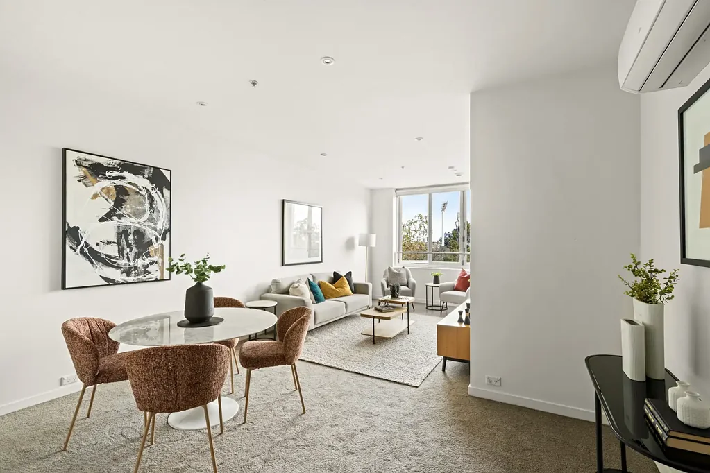 East Melbourne 2બેડરૂમ Parkside Position, Sporting Prestige