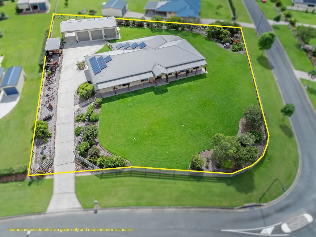 Woodford 5 Bedroom Exceptional Street Appeal & Breathtaking Rural Outlook: The Ultimate Small Acreage Package