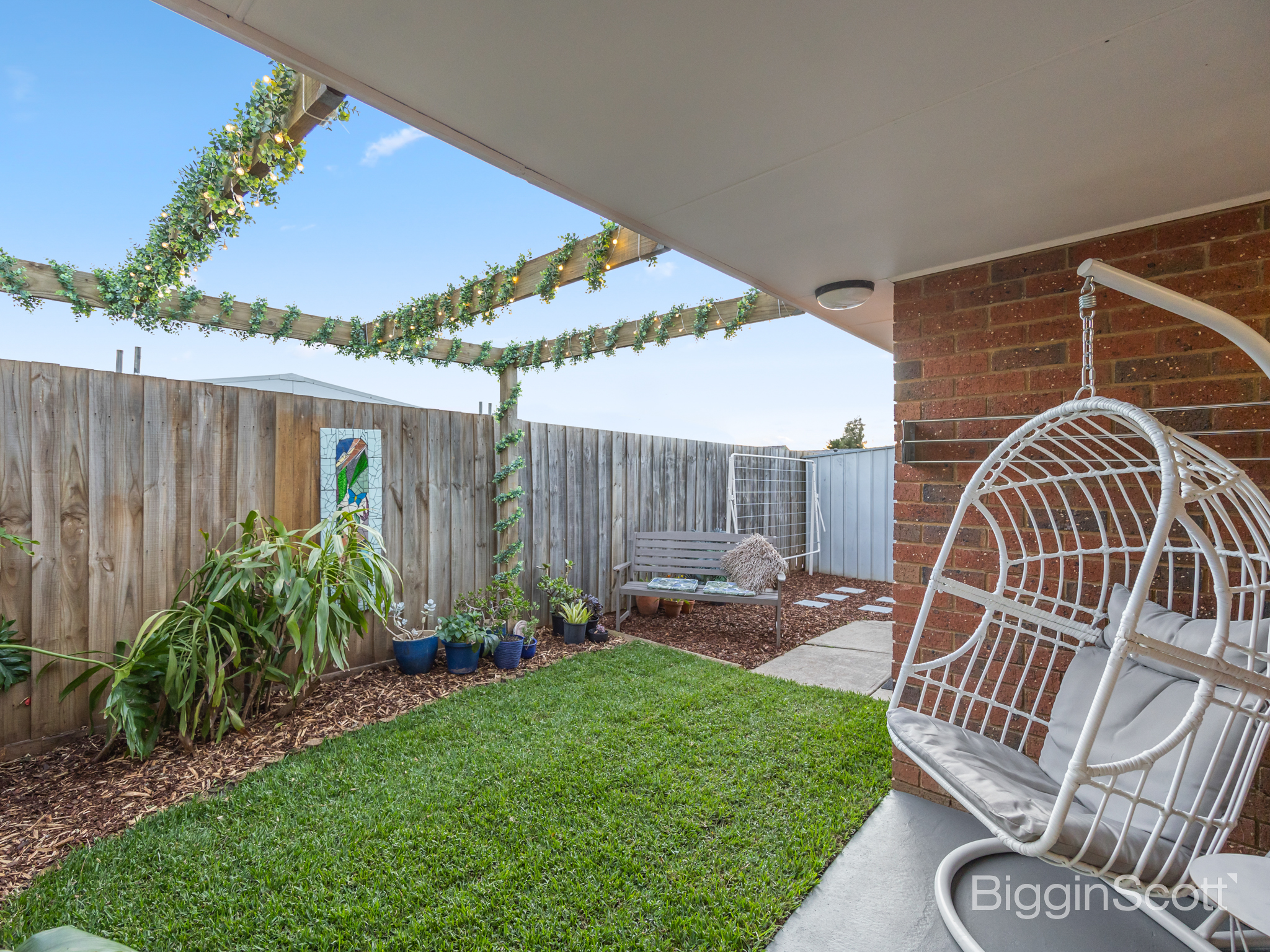 17 LAURAVILLE AV, WERRIBEE VIC 3030, 0 habitaciones, 0 baños, Unit